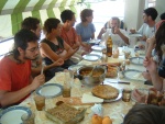 Comida en la terraza de la casa de los padres de Juanjo